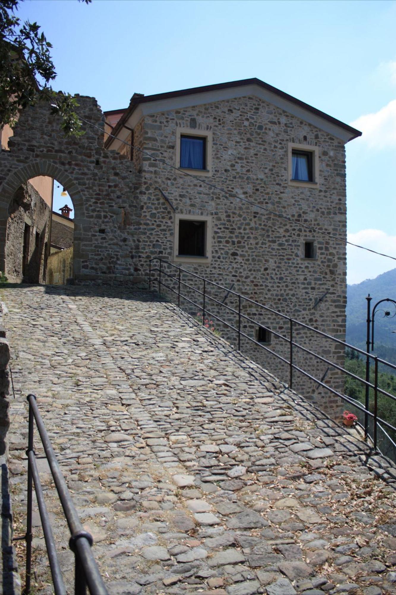 Al Castello Da Annamaria Vendégház Beverino Kültér fotó